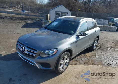 2017 Mercedes-Benz Glc 300 4Matic z USA, uszkodzony, nr VIN WDC0G4KB6HF254705